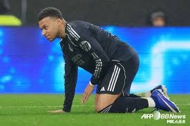 [英超]枪手继续领跑 维拉人连胜纪录遭终结